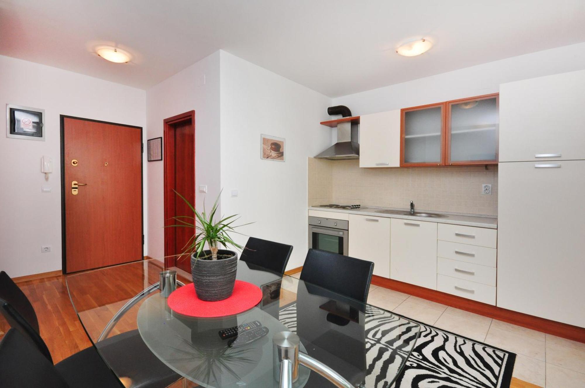 אומיס Apartments Beverly מראה חיצוני תמונה
