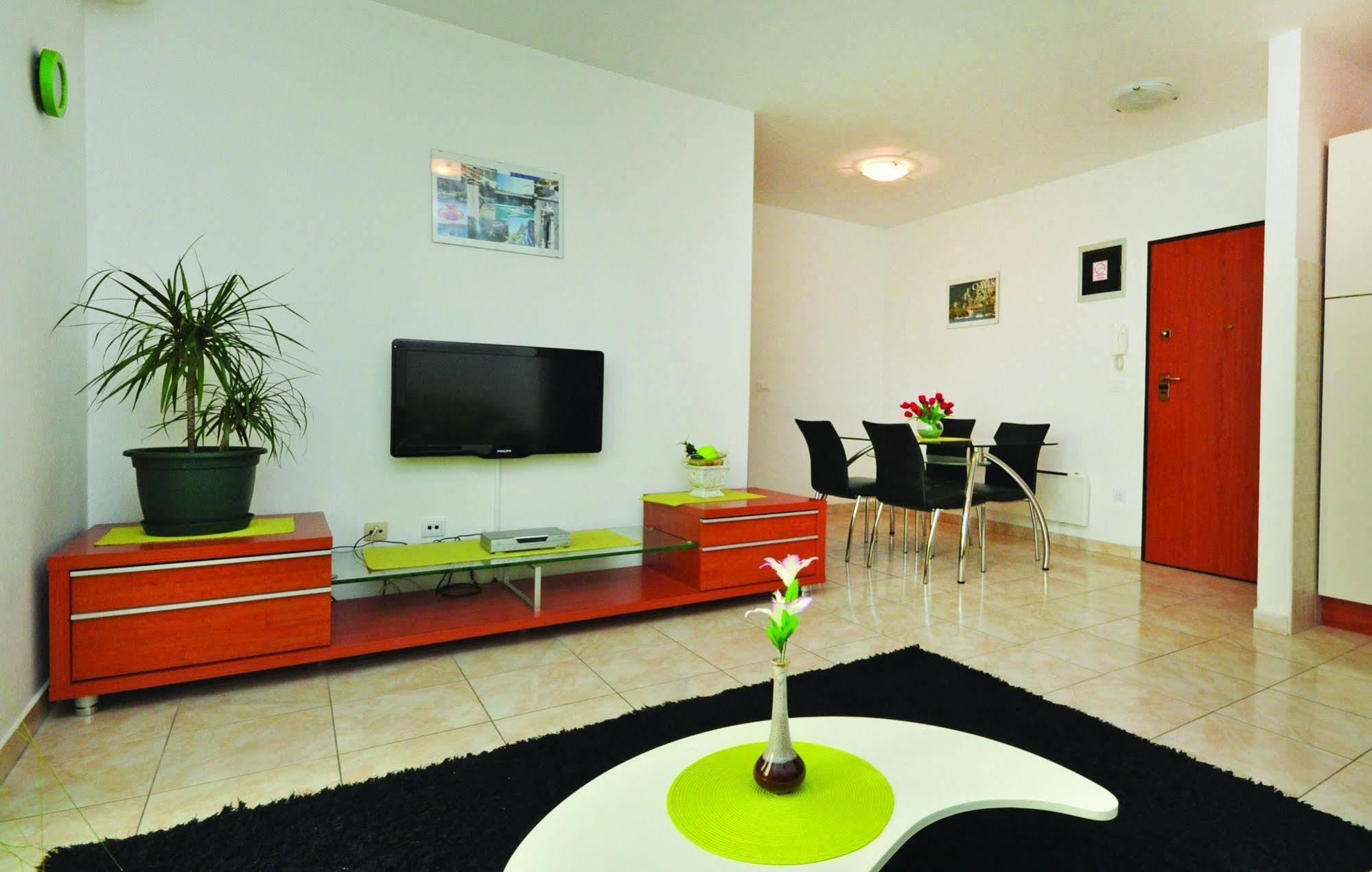אומיס Apartments Beverly מראה חיצוני תמונה