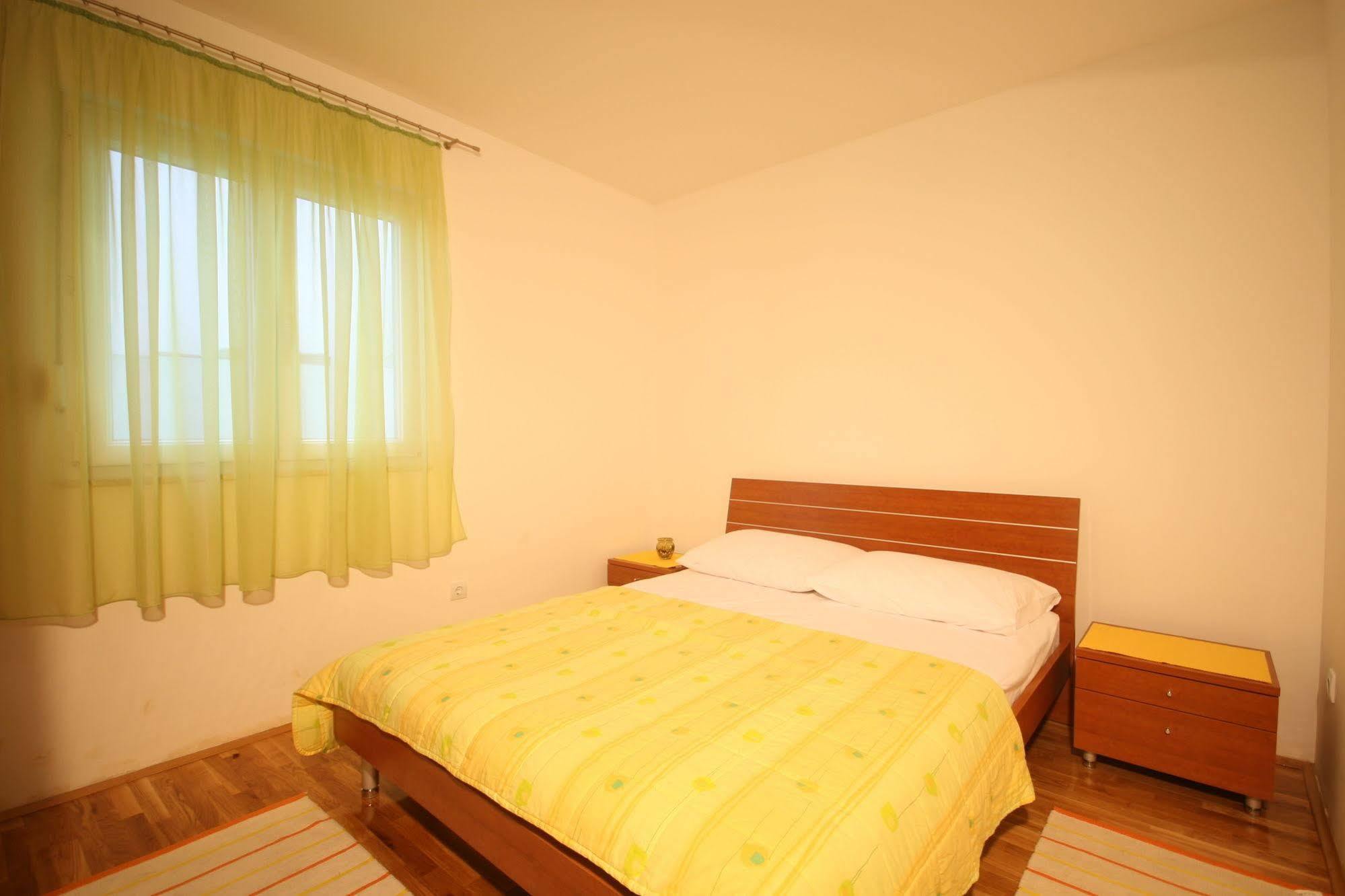 אומיס Apartments Beverly מראה חיצוני תמונה